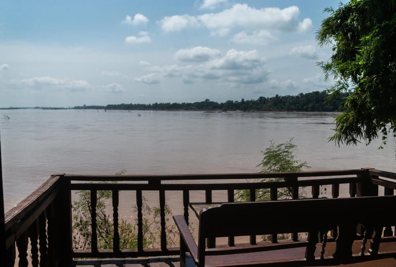 Pomelo Restaurant And Guesthouse - Fishermen & Tammarine Cottages Riverfront - Experience Nature, Culture And Adventure & Tailor-Made Tour Ban Khon ภายนอก รูปภาพ