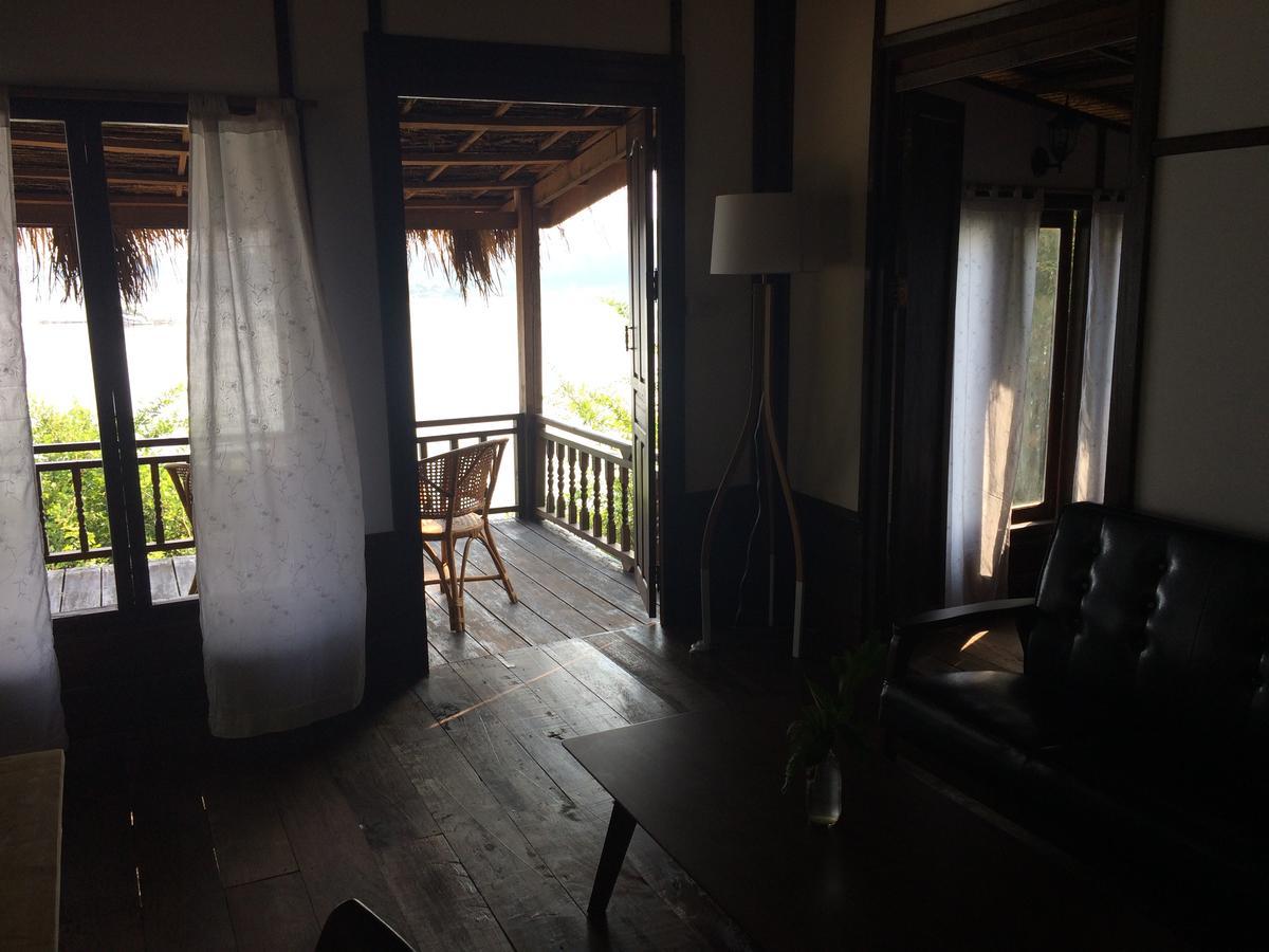 Pomelo Restaurant And Guesthouse - Fishermen & Tammarine Cottages Riverfront - Experience Nature, Culture And Adventure & Tailor-Made Tour Ban Khon ภายนอก รูปภาพ