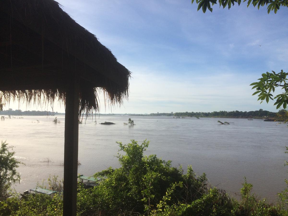 Pomelo Restaurant And Guesthouse - Fishermen & Tammarine Cottages Riverfront - Experience Nature, Culture And Adventure & Tailor-Made Tour Ban Khon ภายนอก รูปภาพ